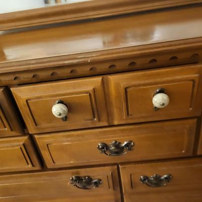 10 Drawer Cabinet with Mirror