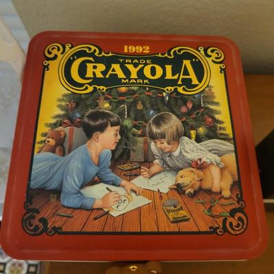 24 Piece Collectable Lot