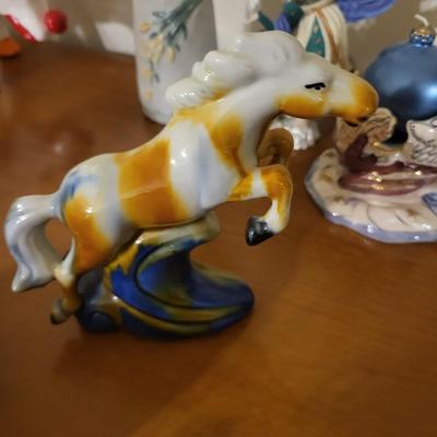 24 Piece Collectable Lot
