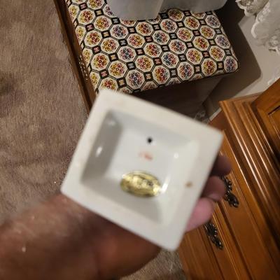 24 Piece Collectable Lot