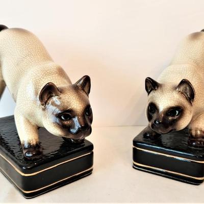 Lot #60  Pair Vintage Takahashi (Japan) Ceramic Siamese Cat Bookends