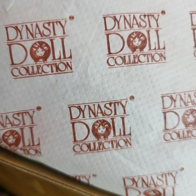 8 Doll Collectable Lot
