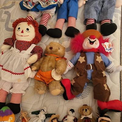 23 Doll Lot
