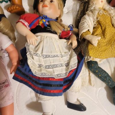 12 Doll Lot