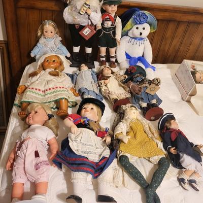 12 Doll Lot