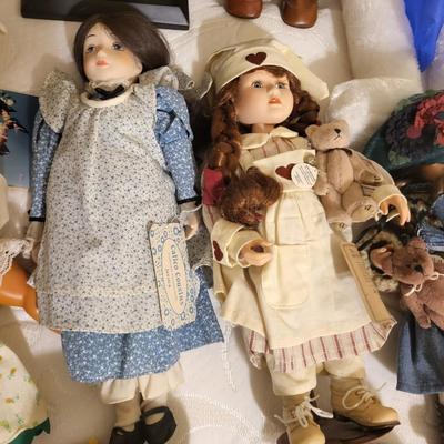 12 Doll Lot