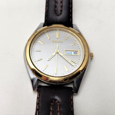 Lot #62  Two Vintage Men's Watches - one a SEIKO Automatic (good working condition)
