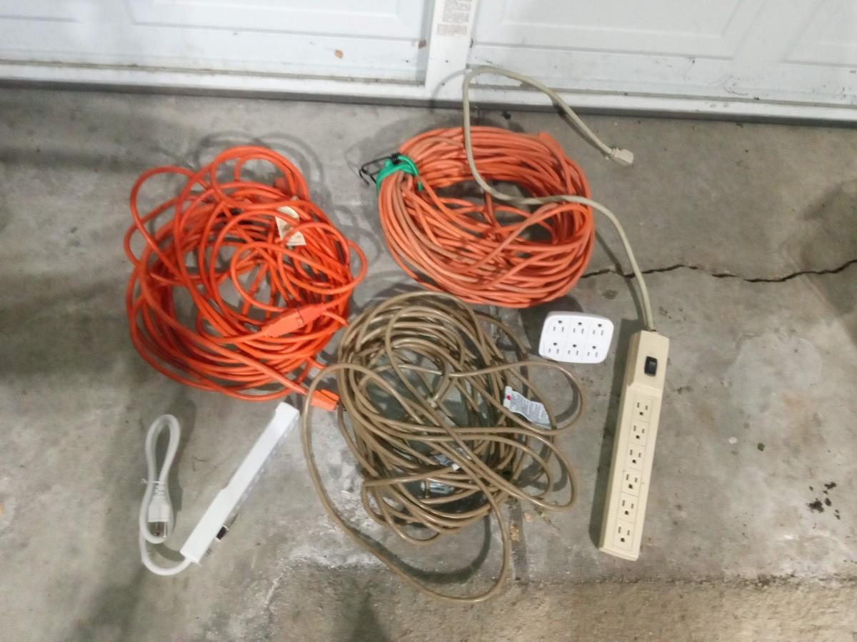 EXTENSION CORDS, TIMER AND SURGE BOXES