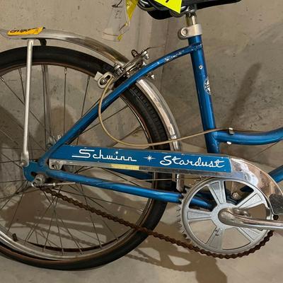 Vintage Schwinn Stardust Girls Bike