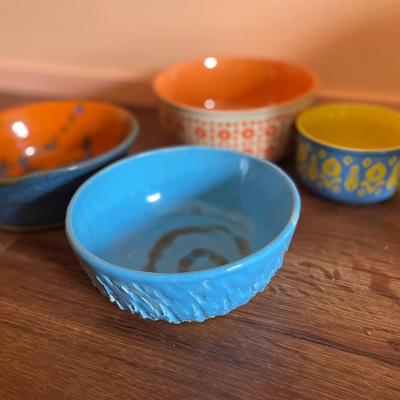 Funky bowls and MCM style lamp