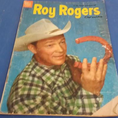 LOT 71  OLD ROY ROGERS COMIC BOOK