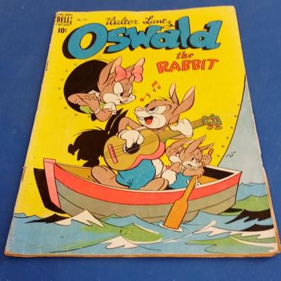 LOT 72 VERY OLD COMIC BOOK