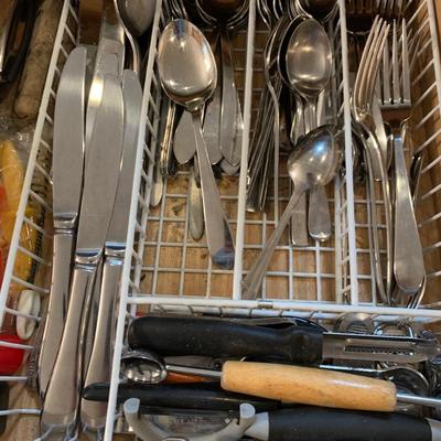 Flatware & Large Kitchen Utensils Lot