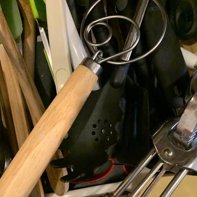 Flatware & Large Kitchen Utensils Lot