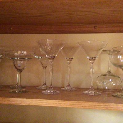 622 Assorted Bar Glassware Lot