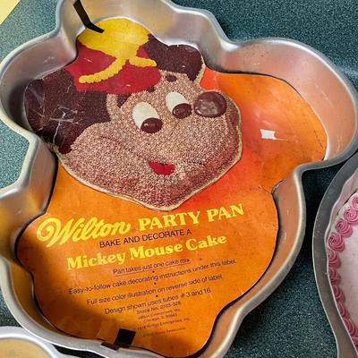 Wilton Cake Pan Lot