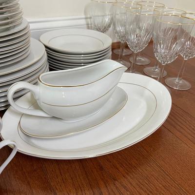 Classic Gold 8 Person 51 Piece Dinner Set Gold Trimmed White Porcelain