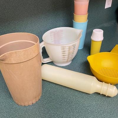 Tupperware Misc Lot