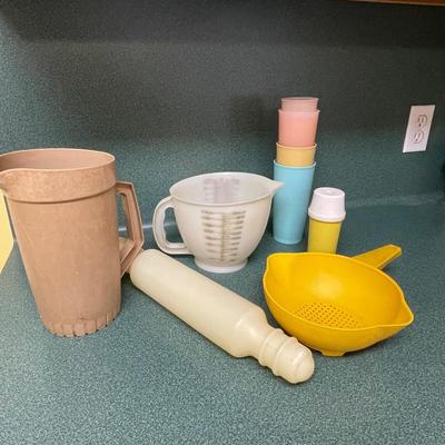 Tupperware Misc Lot