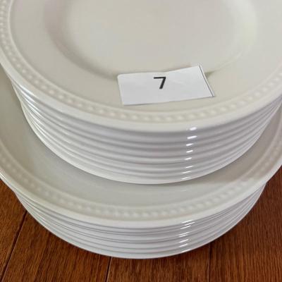 16 Piece Porcelain Dinner Side Plate Set
