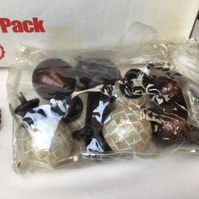 624 Assorted Hardware Lot Knobs, Handles, Finials
