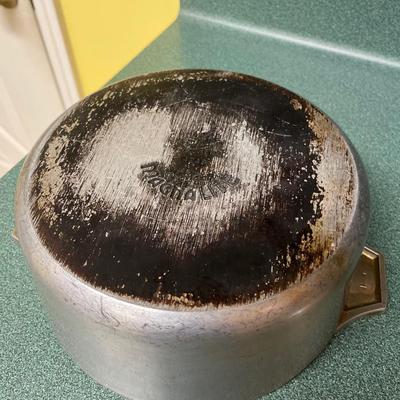 Magnalite 5 Quart Dutch Oven