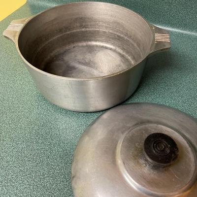 Magnalite 5 Quart Dutch Oven