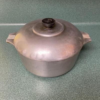 Magnalite 5 Quart Dutch Oven