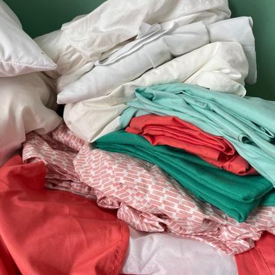 Queen/ Full bedding