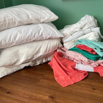 Queen/ Full bedding