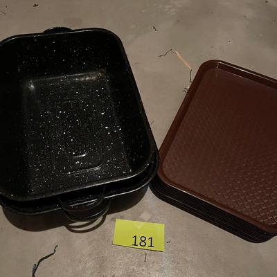 Roasting pan & Cafeteria trays