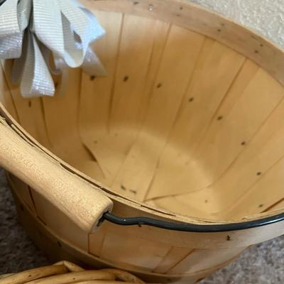Lot 2 of baskets