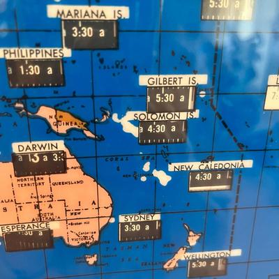 Interesting electric world map / Clock