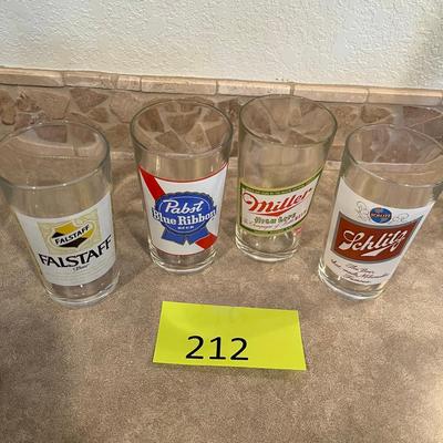 Beer pint glasses