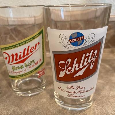 Beer pint glasses