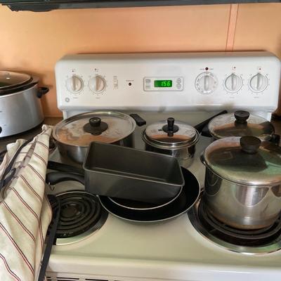Pots and pans w/aprons