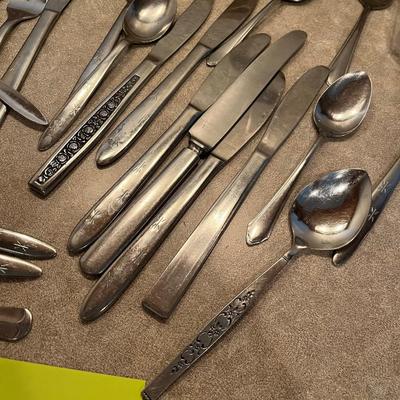 Lot of flatware