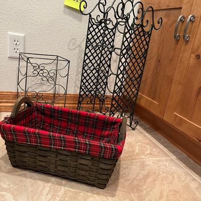 Lot of wine racks