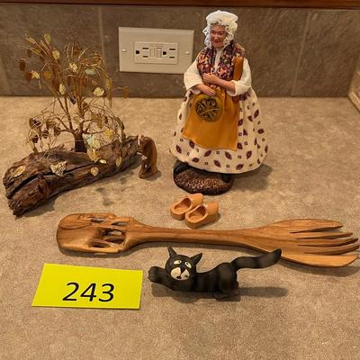 Lot of Decor