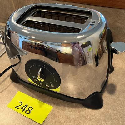 Vintage style toaster