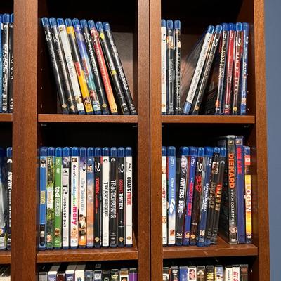 HUGE Lot DVDs Bluerays Mixed Genres