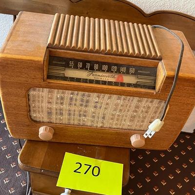 Vintage Farnsworth  table top radio
