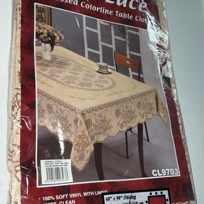 Vinyl Lace embossed colorline table cloth 60x90