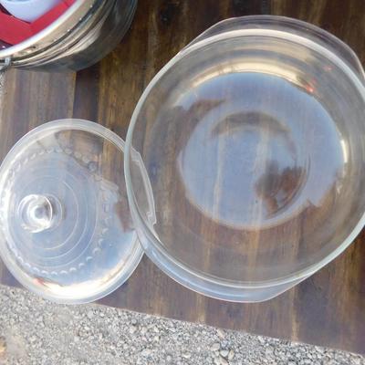 ðŸ˜ƒLARGE MIXING BOWL, SILICON PIE CRUST COVER, LIQUID MEASURING AND DRY CUPS, AND MORE