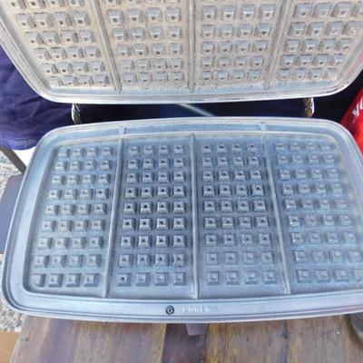 NEAT OLD GENERAL ELECTRIC WAFFLE/GRILL WITH ORIGINAL PAPERWORK AND MORE