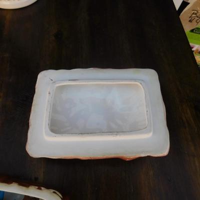 PRETTY LITTLE LOT OF GIRLY ITEMS, THAT INCLUDED THESE NICE VINTAGE FINDS