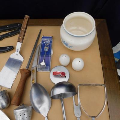 ðŸ˜® HOLY VINTAGE UTENSILS, AND EVEN MORE!!