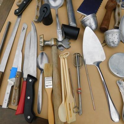 ðŸ˜® HOLY VINTAGE UTENSILS, AND EVEN MORE!!