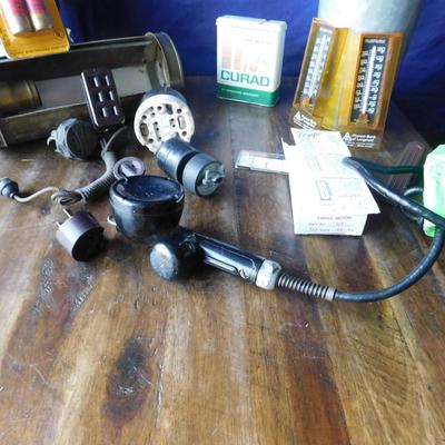 MISC VINTAGE HOUSEHOLD  ITEMS