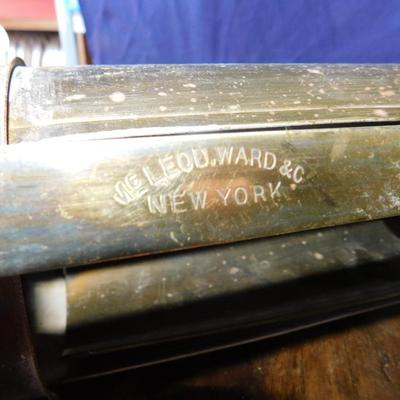 MISC VINTAGE HOUSEHOLD  ITEMS
